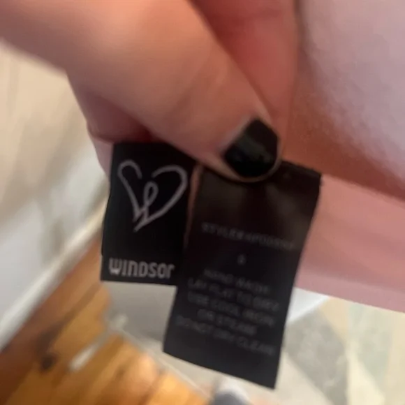 Windsor satin open back triangular top Small - Picture 3 of 3